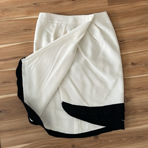 Vintage emporio Armani skirt white and black - Picture 3 of 4